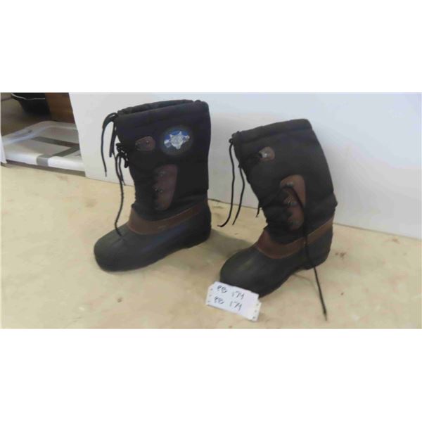 Winter Boots Size 8