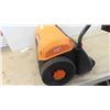 Image 3 : Worx Dethatcher 110V 12 Amp 14'' - Only Used Once 
