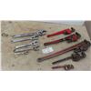 Image 1 : Pipe and Crescent Wrenches 