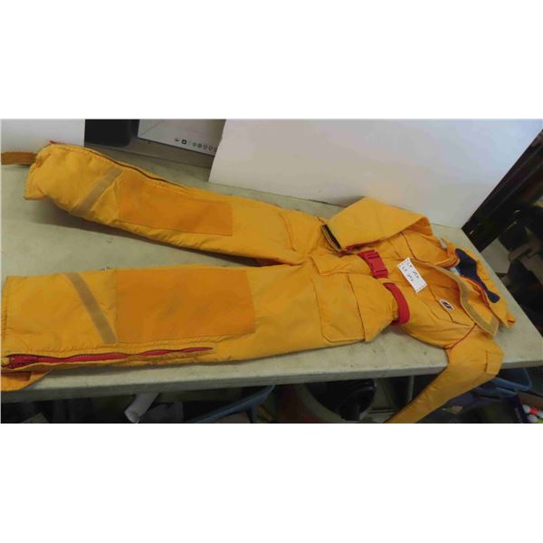 Mustang Floater Suit Size Small 