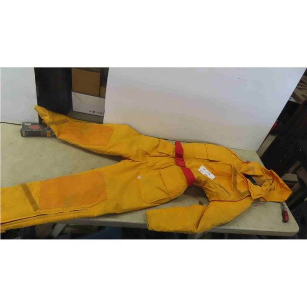 Mustang Floater Suit Size Medium
