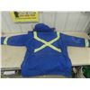 Image 2 : Heavy Insulated Winter Jacket with Reflective Stripping & Flame Resistence Size XL 