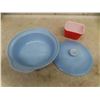 Image 5 : Corningware Perculator, 2 Pyrex Mixing Bowls, Casserole Dish with Lid, 