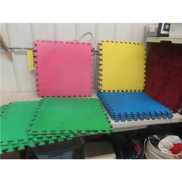 16 Colorful Foam Tiles 22 1/4'' x 22 1/4'' 