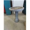 Image 1 : Concrete Bird Bath 22'' Tall 