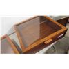 Image 6 : 2 Table Top Display Cases 6 1/2'' x 22'' x 22'' 