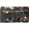 Image 2 : 17 New Old Stock Vintage/Vintage Style Sunglasses