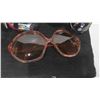 Image 6 : 17 New Old Stock Vintage/Vintage Style Sunglasses