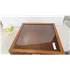 Image 2 : Taple Top Display Case 6 1/2'' x 22'' x 22'' 
