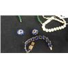 Image 2 : Vintage Jewelry: Necklaces, Bracelets & Earrings