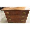 Image 2 : Antique 1/4 Cut Oak Dresser with Serpentine Front 31'' x 42'' x 19'' 