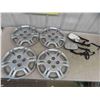 Image 1 : 4 Honda Hub Caps , 2 Towing Mirror
