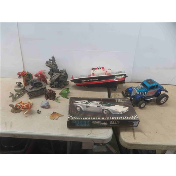 Fire and Rescue San Francisco Boat 18'' x 6 1/2'' , Remote Control Car No 