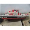 Image 3 : Fire and Rescue San Francisco Boat 18'' x 6 1/2'' , Remote Control Car No 