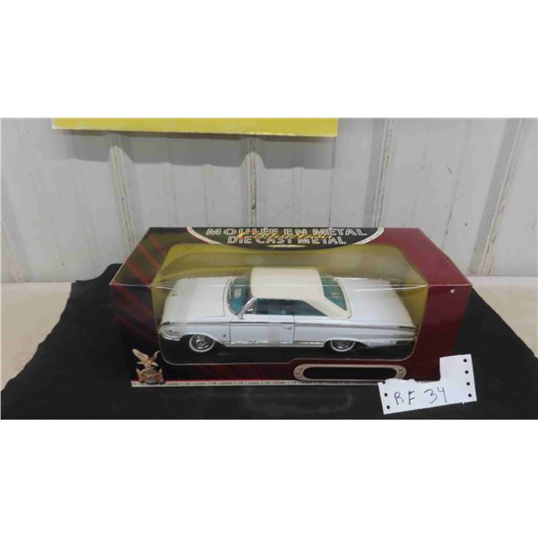 1964 Mercury Marauder Diecast Road Signature Scale 1:18