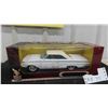 Image 2 : 1964 Mercury Marauder Diecast Road Signature Scale 1:18