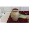 Image 8 : Antique Primitive Kitchen Lot: Acorn Design Butler Mold , Crockey Snuff Jar , Mortar