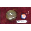 Image 1 : Vintage Roy Rogers and Trigger Yo-Yo , Huge VIP Wood Yo-yo