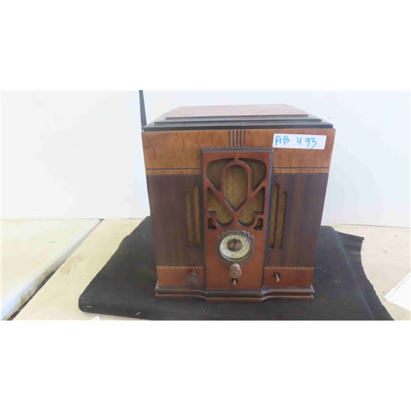 Vintage Stewart Warner Radio 