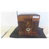 Image 1 : Vintage Stewart Warner Radio 