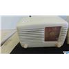 Image 2 : 2 Vintage Radios Airline & Philco