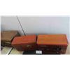 Image 7 : 2 Vintage Radios Arcadia & Unknown Make 