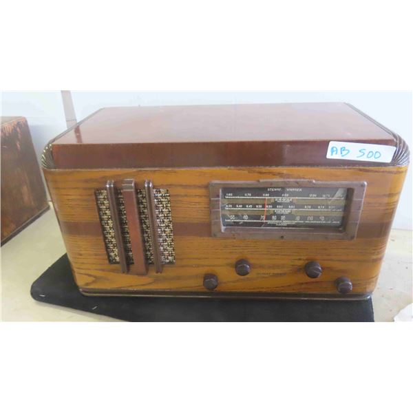 Vinatge Stewart Warner Radio