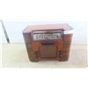 Image 1 : Vintage Philco Radio