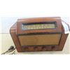 Image 2 : Vintage Stomberg Carlson Radio