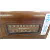 Image 2 : Vintage Westinghouse Radio