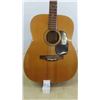 Image 3 : 6 String Acoustic Guitar with Case 