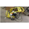 Image 1 : Karcher 2400lbs Pressure Washer 5 1/2 HP Honda 