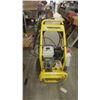 Image 2 : Karcher 2400lbs Pressure Washer 5 1/2 HP Honda 