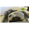 Image 2 : Mastercraft Maximum Circular Saw 7 1/4 with Case 