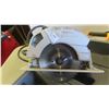 Image 3 : Mastercraft Maximum Circular Saw 7 1/4 with Case 