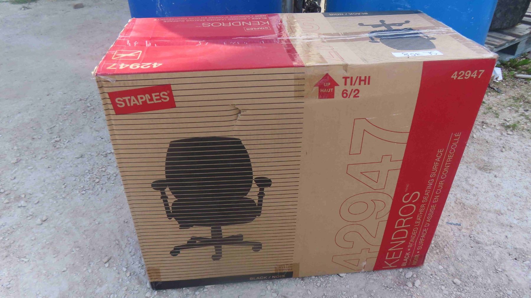 New in Box Staples 42947 Series Black Bonded Leather Office Chair ...