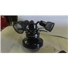 Image 3 : 4 Blade Black Fan with Reverse & 3 Lights 
