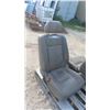 Image 2 : 2 Leather Bucket Seats 
