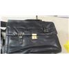 Image 2 : 5 Carry On Bags (3) Leather (1) Air Canada