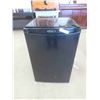 Image 1 : Danby Bar Fridge 33'' x 21'' x 20''