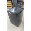 Image 2 : Danby Bar Fridge 33 1/2'' x 20 1/2'' x 21''