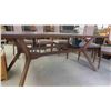 Image 3 : Oak Dining Room Table 30'' x 72'' x 42'' with 6 Chairs 