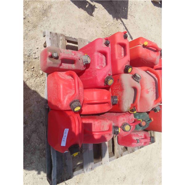 17 Jerry Cans Various Sizes 