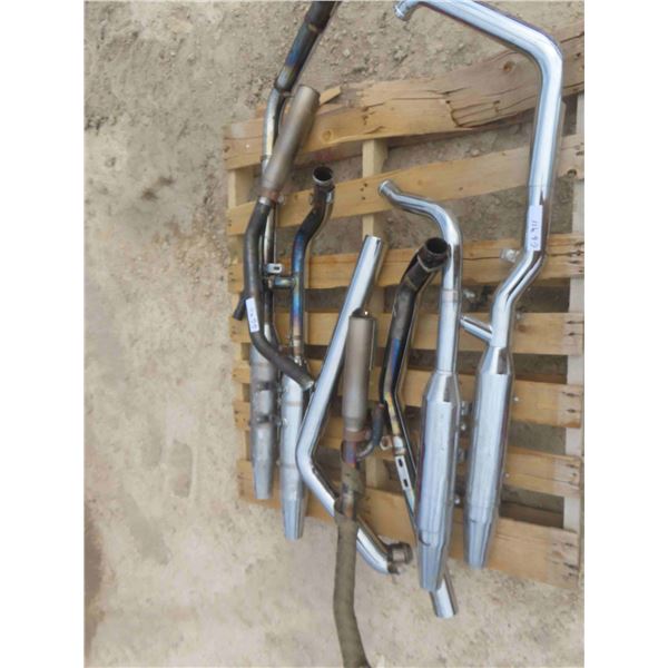 Various Motorcycle Exhuast Parts - Some Harley Davidson