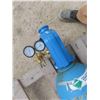 Image 3 : 2 Tanks (1) Helium (1) Propane 