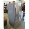 Image 2 : LG Stainless Fridge with Bottom Freezer 67'' x 30'' x 30'' 