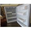 Image 4 : LG Stainless Fridge with Bottom Freezer 67'' x 30'' x 30'' 