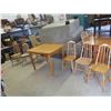Image 1 : Antique Maple Table 31'' x 40'' x 31'' with 6 Chairs 