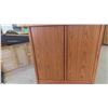 Image 4 : Modern Oak Dresser 56'' x 38'' x 17'' 