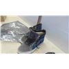 Image 6 : Vans of the Wall Shoes Size 10 